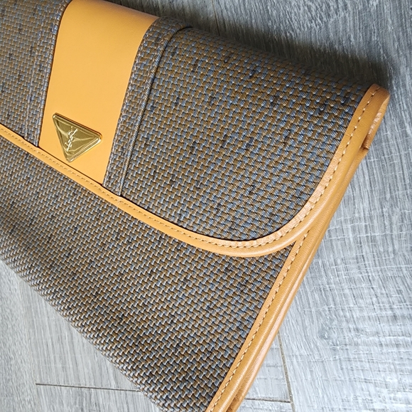 Yves Saint Laurent YSL Vintage Clutch - Picture 4 of 14